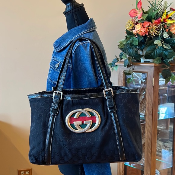 Gucci Bags Authentic Gucci Shoulder Bag Poshmark